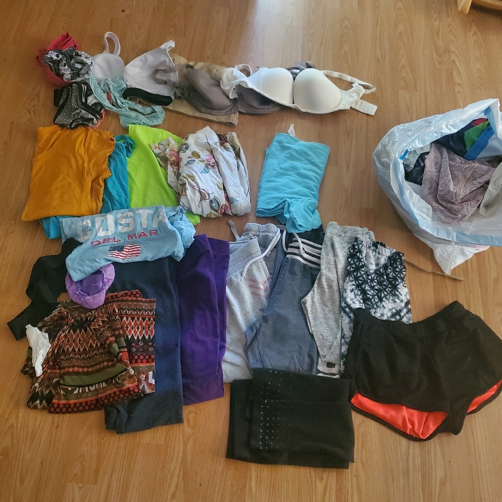 Women's clothing lot